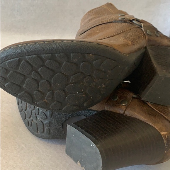 b.o.c. Sasha Harness Distressed Leather Booties - Picture 5 of 6